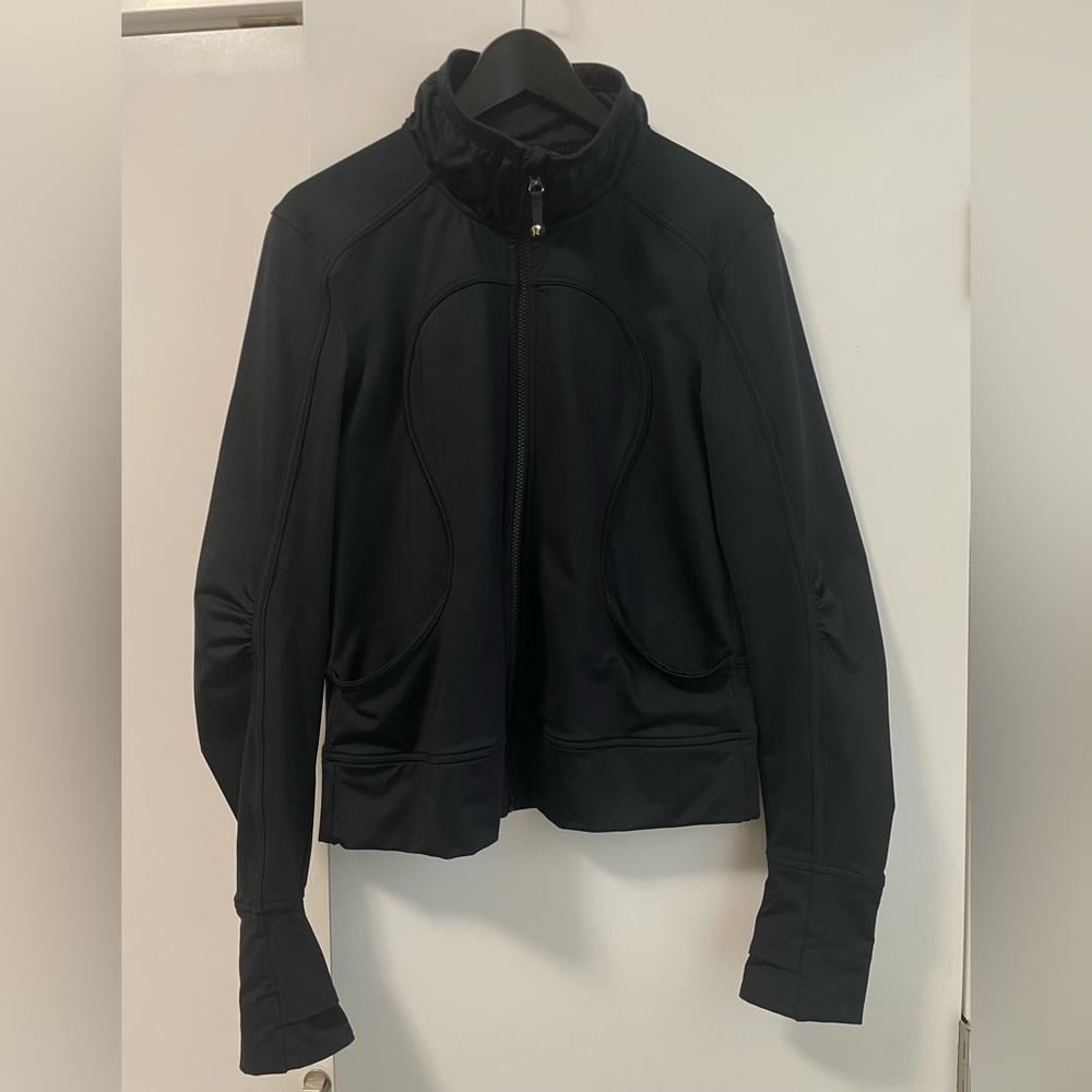 Black Lululemon standup collar ruched jacket